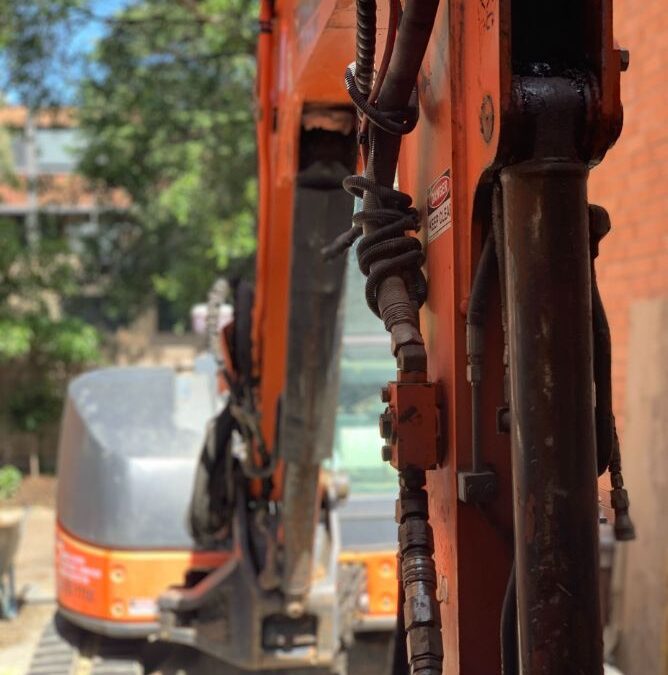 Excavator used to underpin a house by our Underpinning Wantirna Team